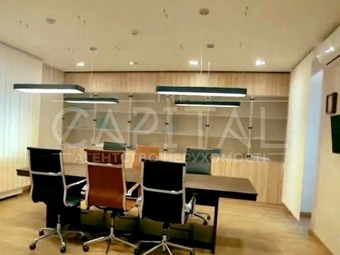 коммерческая по адресу Паркова ул., 1