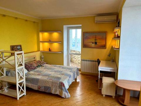 квартира по адресу Уинстона Черчилля ул. (Красноткацкая), 18-Б