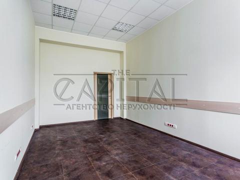 комерційна за адресою Василя Макуха вул. (Івана Шевцова), 1