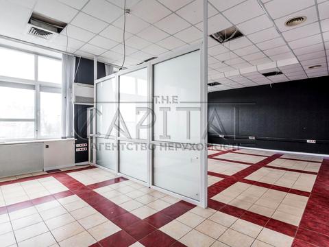 комерційна за адресою Василя Макуха вул. (Івана Шевцова), 1