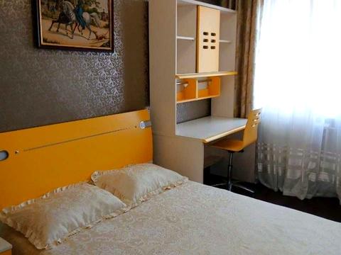 квартира за адресою Космонавтів вул., 28