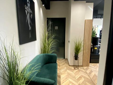 комерційна за адресою Бастіонна вул., 4