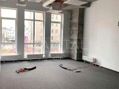 комерційна за адресою Ярославська вул., 58