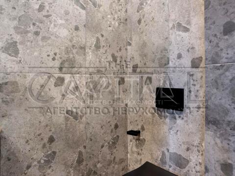 комерційна за адресою Предславинська вул., 42