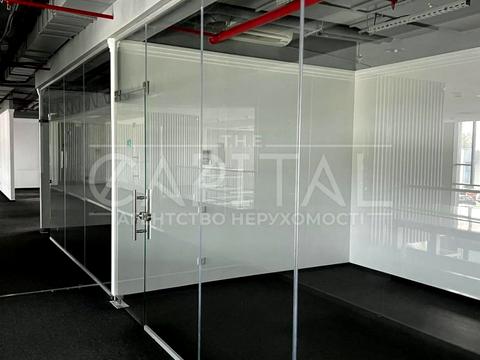 комерційна за адресою Степана Бандери просп. (Московський), 28 А