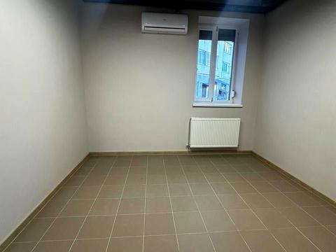 коммерческая по адресу Ивана Миколайчука ул., 6