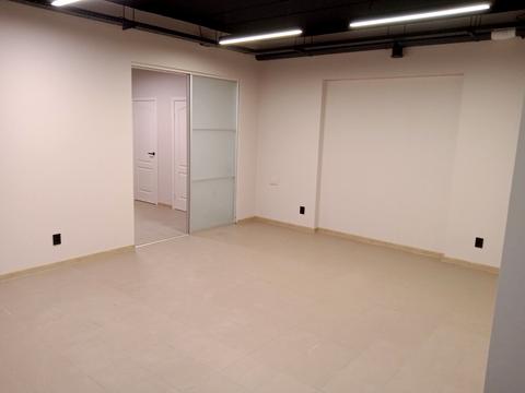 коммерческая по адресу Ивана Миколайчука ул., 6