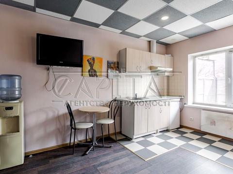 комерційна за адресою Цілинна, 4а