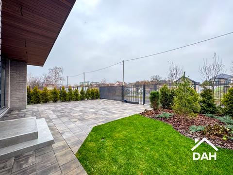 дом по адресу Трояндова