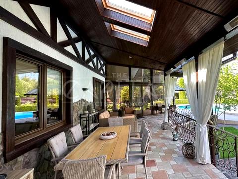 будинок за адресою Польова