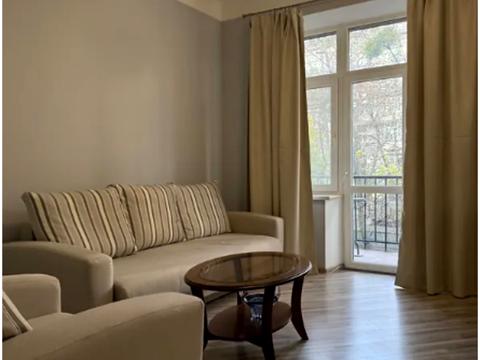 квартира за адресою Кропивницького вул., 18