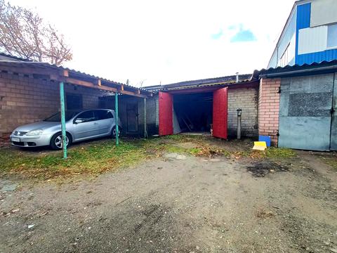 паркомісце за адресою Любецька вул., 60А