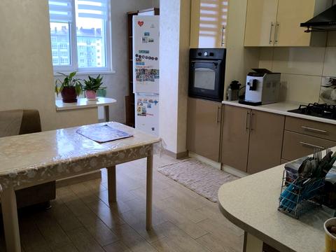 квартира за адресою Довженка вул., 49