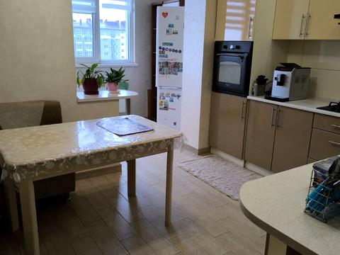 квартира за адресою Довженка вул., 49