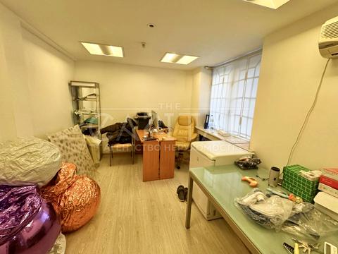 комерційна за адресою Велика Васильківська вул. (Червоноармійська), 67/7