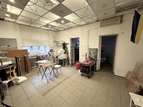 комерційна за адресою Велика Васильківська вул. (Червоноармійська), 67/7