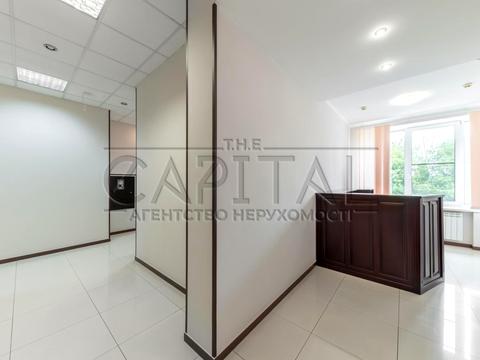 комерційна за адресою Старонаводницька вул., 6-Б