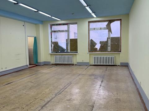 комерційна за адресою Молодіжна вул., 12/1