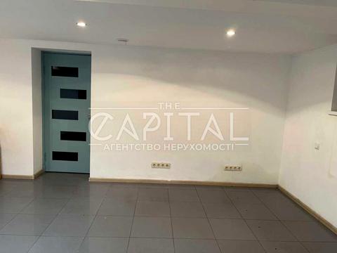 комерційна за адресою Почайнинська вул., 42/48