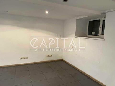 комерційна за адресою Почайнинська вул., 42/48