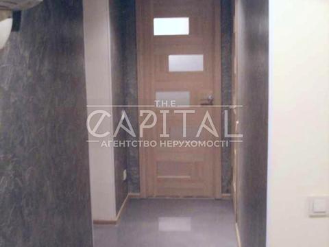 комерційна за адресою Почайнинська вул., 42/48