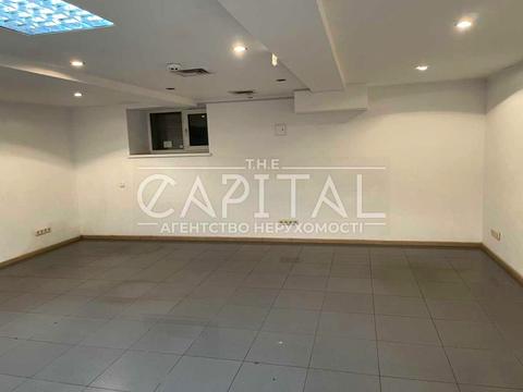 комерційна за адресою Почайнинська вул., 42/48