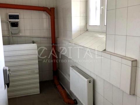 комерційна за адресою Ольги Кобилянської вул. (Горького), 5-Б