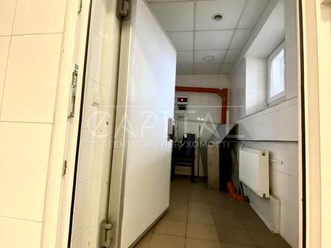 комерційна за адресою Ольги Кобилянської вул. (Горького), 5-Б