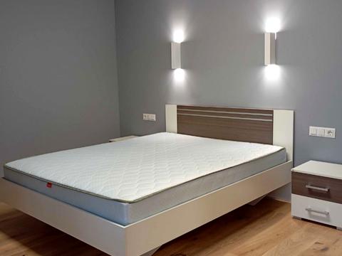 квартира за адресою Хотинська вул., 12