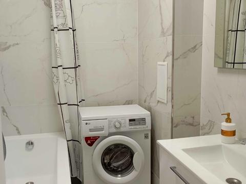 квартира за адресою Хотинська вул., 12