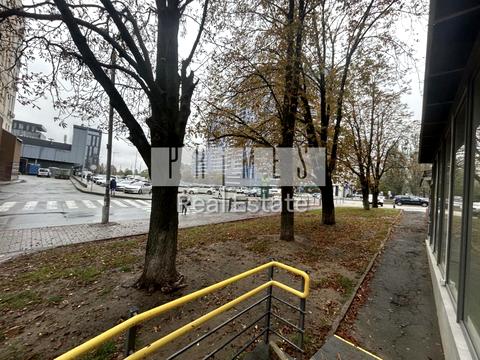 комерційна за адресою Київ, Чеська вул., 14