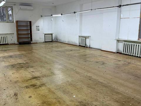 комерційна за адресою Молодіжна вул., 12/1