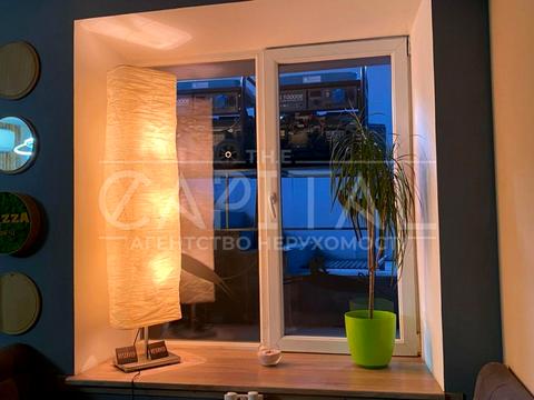 комерційна за адресою Борщагівська вул., 152