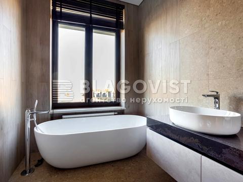 будинок за адресою набережна