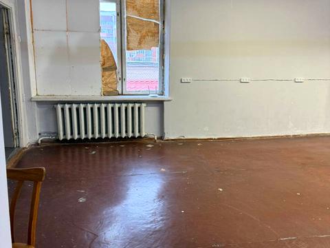 комерційна за адресою Молодіжна вул., 12/1