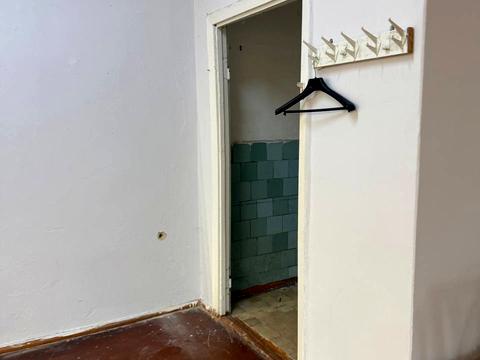 комерційна за адресою Молодіжна вул., 12/1