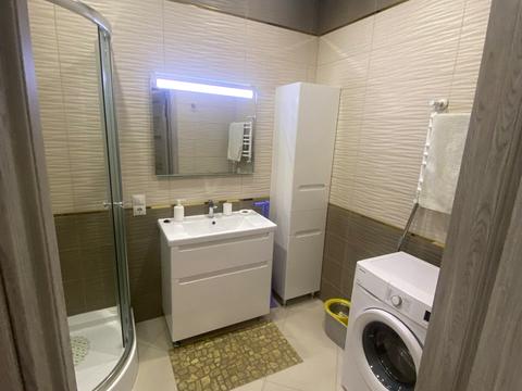 квартира по адресу Квитневая ул., 3