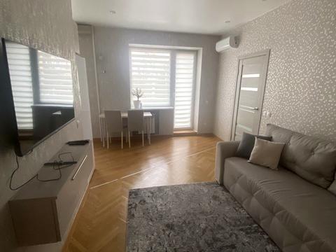 квартира по адресу Квитневая ул., 3