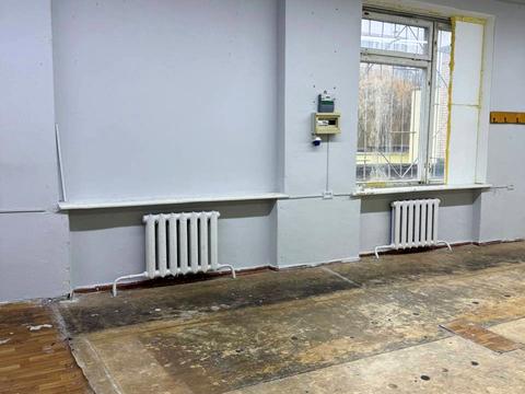 комерційна за адресою Молодіжна вул., 12/1