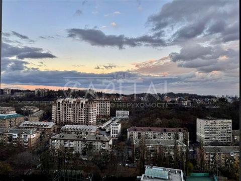 квартира за адресою Андрія Верхогляда вул. (Михайла Драгомирова), 7