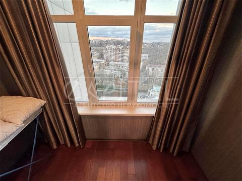 квартира за адресою Андрія Верхогляда вул. (Михайла Драгомирова), 7