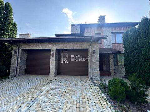 будинок за адресою Лісова вул.