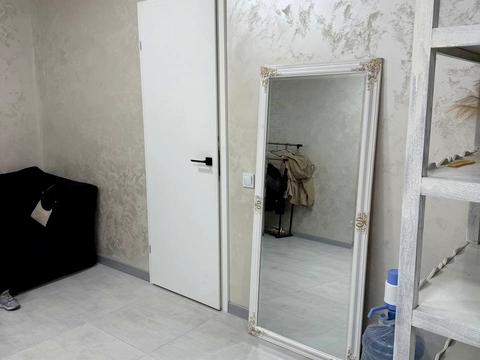 комерційна за адресою Подільська вул., 58