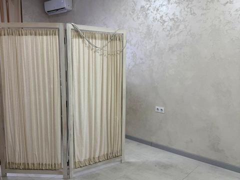 комерційна за адресою Подільська вул., 58