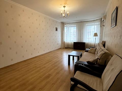 квартира за адресою Тополина вул., 16