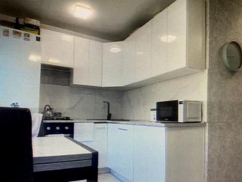 квартира за адресою Шкільна вул. (Героїв Сталінграда), 8