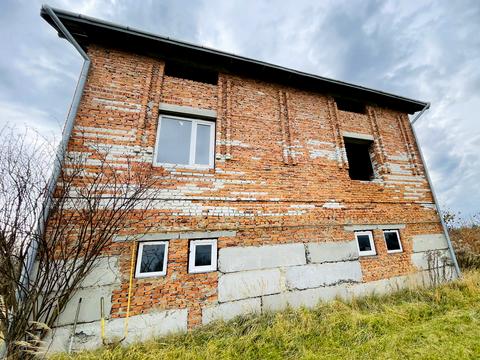 будинок за адресою с. Бартатів, Центральна