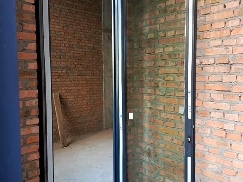 комерційна за адресою Щекавицька вул., 46