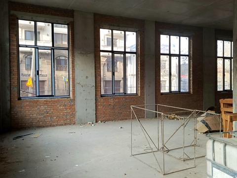 комерційна за адресою Щекавицька вул., 46