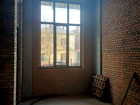 комерційна за адресою Щекавицька вул., 46